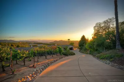  30388 Castlecrest, Valley Center, CA 92082 - Photo 12