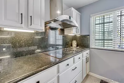  711 Island Ct #B, San Diego, CA 92109 - Photo 16