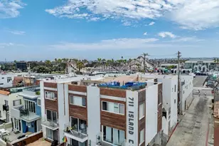 711 Island Ct, San Diego, CA 92109 - Photo 2