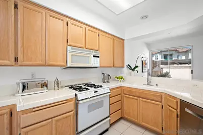  11382 Via Rancho San Diego #D, El Cajon, CA 92019 - Photo 12