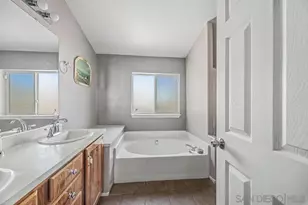 38748 Via Cantata, Temecula, CA 92592 - Photo 44