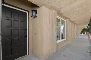 1762 N Locust St, San Diego, CA 92106 - Photo 2