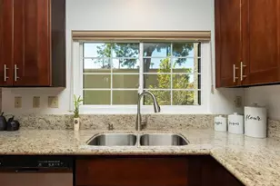 7301 Calle De Fuentes, Carlsbad, CA 92009 - Photo 10