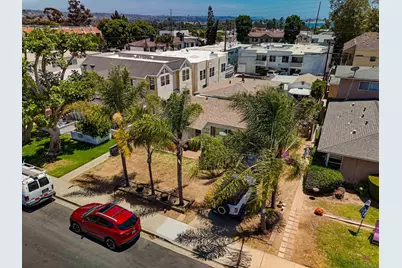  2109-11 Felspar Street, San Diego, CA 92109 - Photo 4