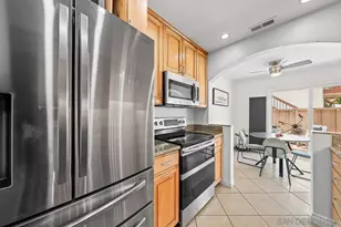 4075 Porte La Paz, San Diego, CA 92122 - Photo 10