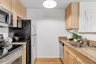  1970 Columbia St #301, San Diego, CA 92101 - Photo 14