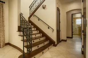 636 Wrelton Dr, La Jolla, CA 92037 - Photo 30