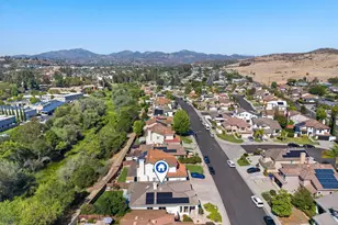 12420 Whispering Tree Ln, Poway, CA 92064 - Photo 34