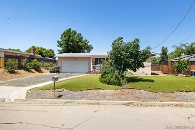  741 Magarian Rd, Fallbrook, CA 92028 - Photo 4