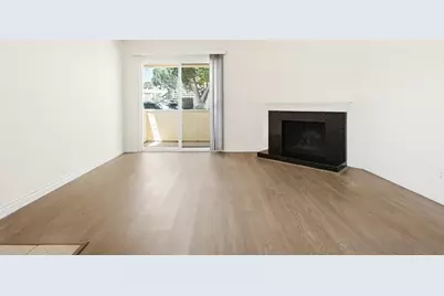  9939 Erma Rd #103, San Diego, CA 92131 - Photo 6