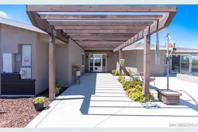  4986 San Jacinto Circle East, Fallbrook, CA 92028 - Photo 8