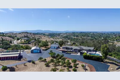 4986 San Jacinto Circle East, Fallbrook, CA 92028 - Photo 6