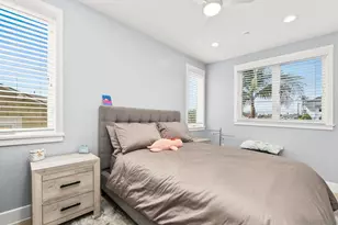 1004 F Ave, Coronado, CA 92118 - Photo 18