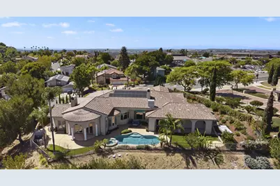  7020 El Fuerte St, Carlsbad, CA 92009 - Photo 2