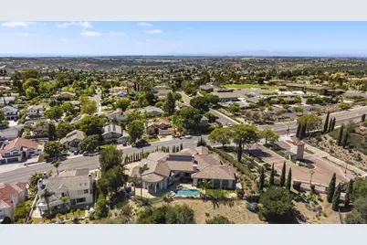  7020 El Fuerte St, Carlsbad, CA 92009 - Photo 34