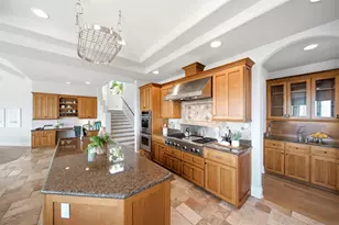 7149 Obelisco Cir, Carlsbad, CA 92009 - Photo 18