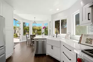 5750 Caminito Empresa, La Jolla, CA 92037 - Photo 8