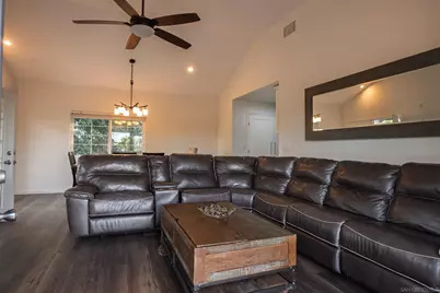  444 Avalon Dr., Vista, CA 92084 - Photo 12