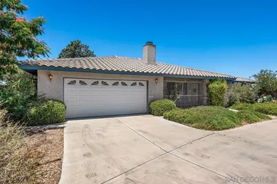  12450 Algonquin, Apple Valley, CA 92308 - Photo 2