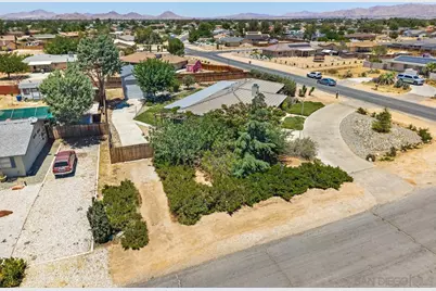  12450 Algonquin Rd, Apple Valley, CA 92308 - Photo 52