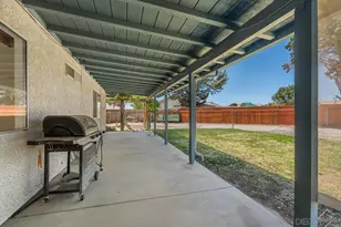 12450 Algonquin Rd, Apple Valley, CA 92308 - Photo 40