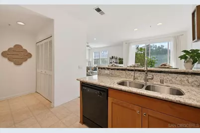  4611 Central Plaza, San Diego, CA 92123 - Photo 12