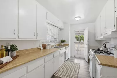  5001 Barstow Street, San Diego, CA 92117 - Photo 16