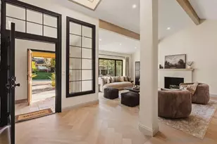 8390 Cliffridge, La Jolla, CA 92037 - Photo 10