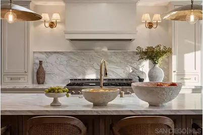  8390 Cliffridge, La Jolla, CA 92037 - Photo 18