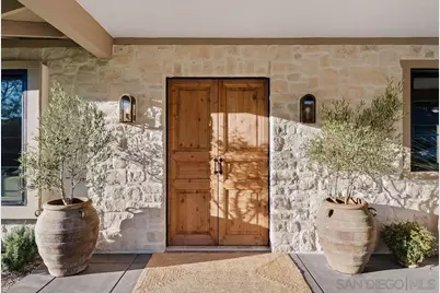  8390 Cliffridge, La Jolla, CA 92037 - Photo 2