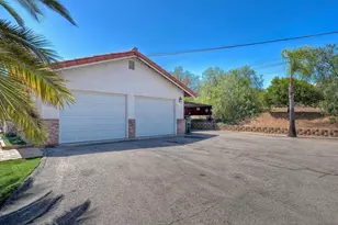 29573 Miller Rd, Valley Center, CA 92082 - Photo 4