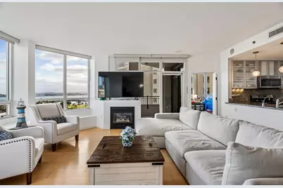  700 W Harbor Dr #705, San Diego, CA 92101 - Photo 2