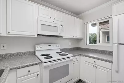  7425 Charmant #2902, San Diego, CA 92122 - Photo 10