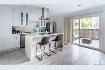  8529 Villa La Jolla Dr #E, La Jolla, CA 92037 - Photo 2