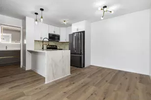 1855 Diamond, San Diego, CA 92109 - Photo 4