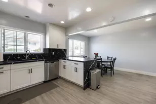 1840 Locust St, San Diego, CA 92106 - Photo 6