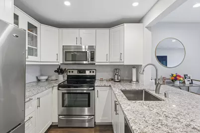  2960 Broadway #7, San Diego, CA 92102 - Photo 2