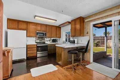  848 Harding St, Escondido, CA 92027 - Photo 8