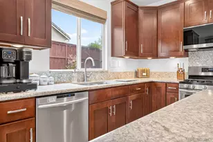 803 El Caballo, Oceanside, CA 92057 - Photo 16