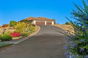 10881 Mystery Mountain Rd, Valley Center, CA 92082 - Photo 2
