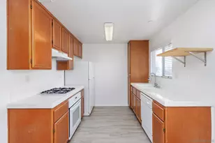 9728 Marilla, Lakeside, CA 92040 - Photo 6