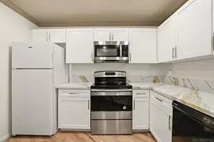 7545 Charmant, San Diego, CA 92122 - Photo 6