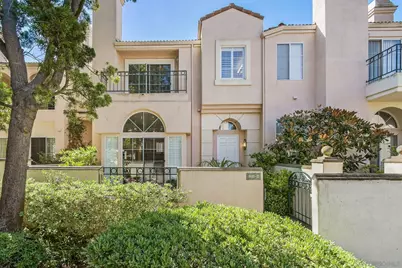  5117 Renaissance Ave #D, San Diego, CA 92122 - Photo 2