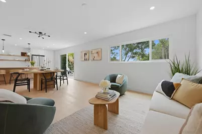  2610 Chestnut Ave, Carlsbad, CA 92010 - Photo 4