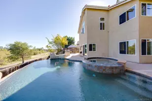 5056 Corte Alacante, Oceanside, CA 92057 - Photo 6