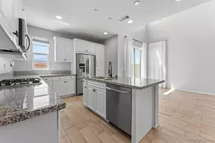 305 Paseo Gusto, Palm Desert, CA 92211 - Photo 10