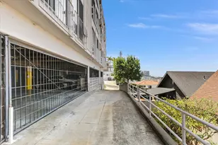 2410 Albatross St, San Diego, CA 92101 - Photo 36