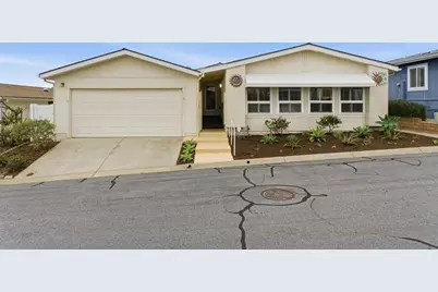  630 Via Columbia, Vista, CA 92081 - Photo 2