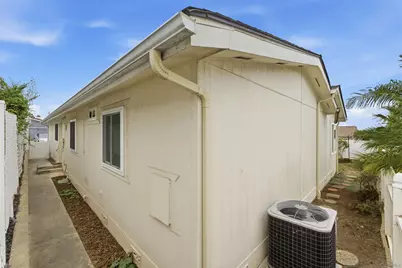  630 Via Columbia, Vista, CA 92081 - Photo 28