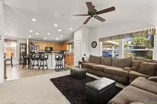 14215 Pecan Park Ln, El Cajon, CA 92021 - Photo 6